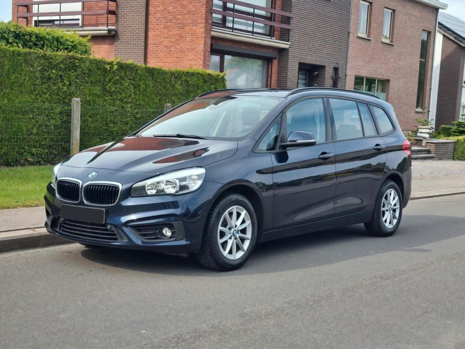 **EXPORT ** BMW 216d Gran Tourer, Autos, Achat, Euro 6, Boîte manuelle, Noir