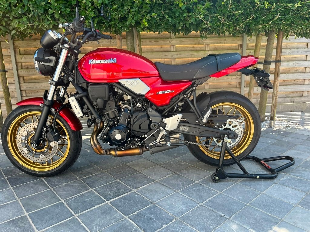 Kawasaki Z650RS **1700km**6/2024** nieuwe staat !! **, Motoren, 2 cilinders, Nieuw, Bedrijf, ABS