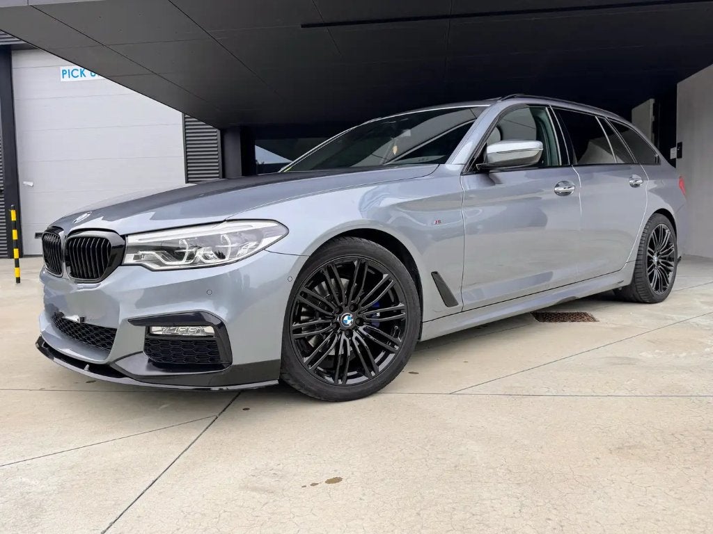 BMW 520 M Pack - Pano - Atelage - 190Ch - Carlplay, Autos, BMW, Cuir, Argent ou Gris, Euro 6, Entreprise