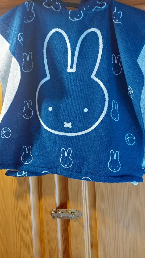 Nouvelle cape de bain ou de piscine Miffy, Enlèvement