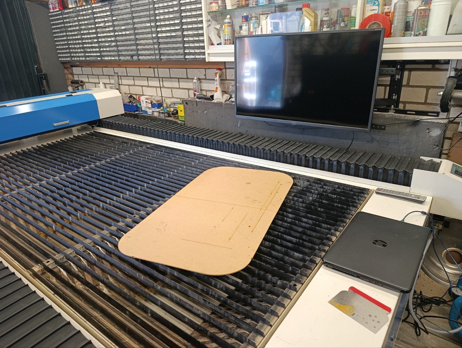 Lasercutter, Bricolage & Construction, Panneaux solaires & Accessoires, Enlèvement