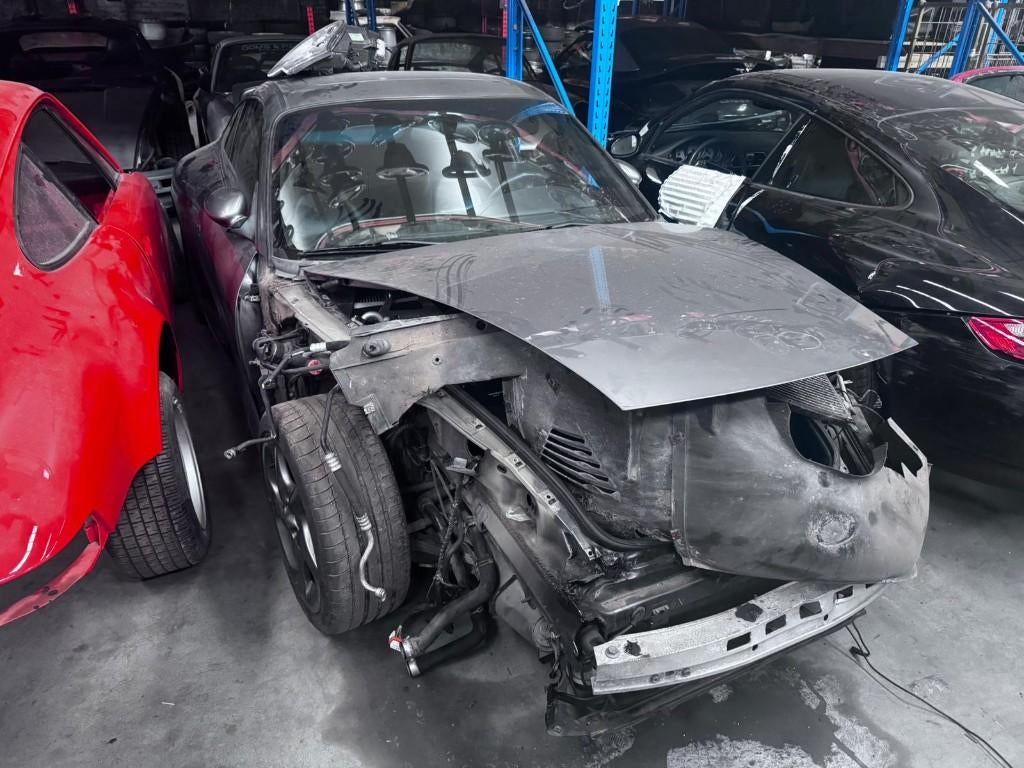 Pièces - Porsche 996 Carrera 4S 2004, Autos : Divers, Voitures accidentées, Argent ou Gris, Boîte manuelle, Porsche, Enlèvement