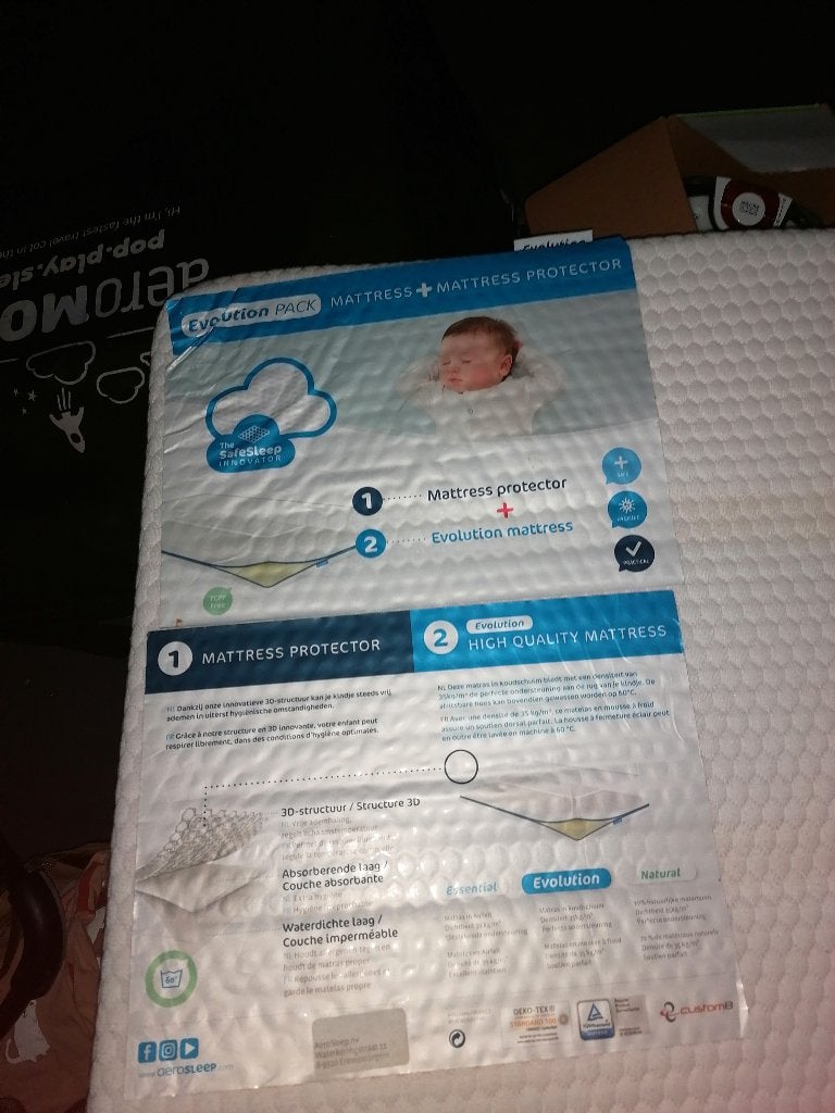 Aerosleep evolution babymatras en matrasbeschermer, Ophalen, Matrasbeschermer, Zo goed als nieuw, Aerosleep