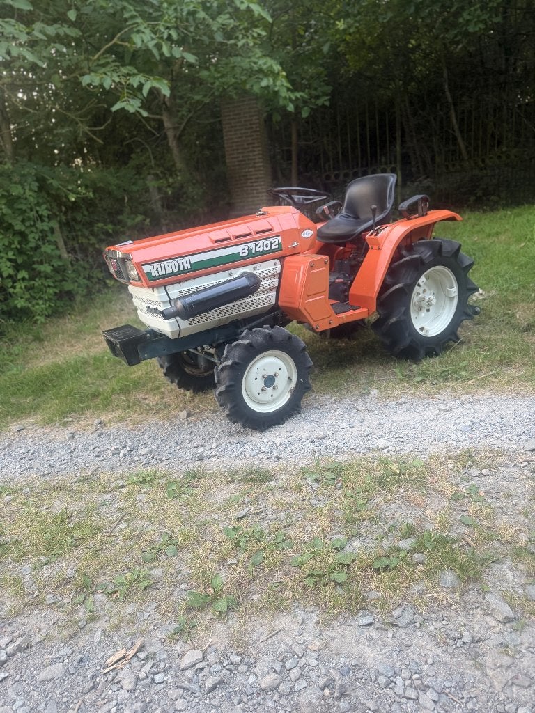 *magnifique attelage avant Kubota B1402 17 ch 3cil 4x4 *, Articles professionnels, Enlèvement ou Envoi, Cultures