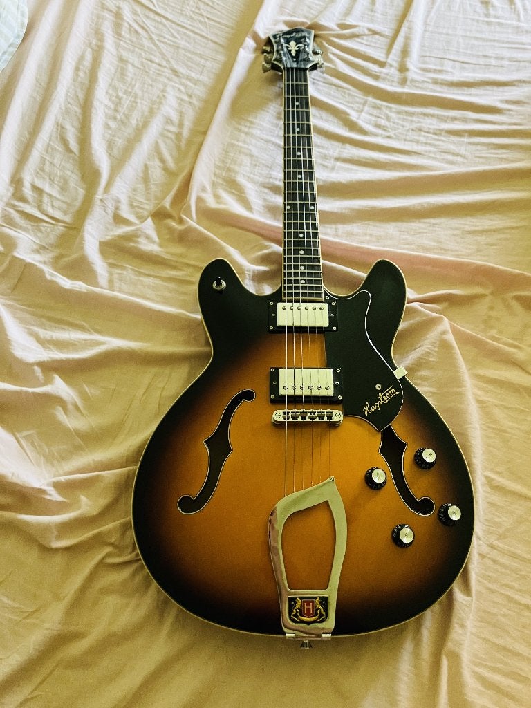 Gitaar Hagstrom Viking, Muziek en Instrumenten, Snaarinstrumenten | Gitaren | Elektrisch, Semi-solid body, Met versterker, Zo goed als nieuw