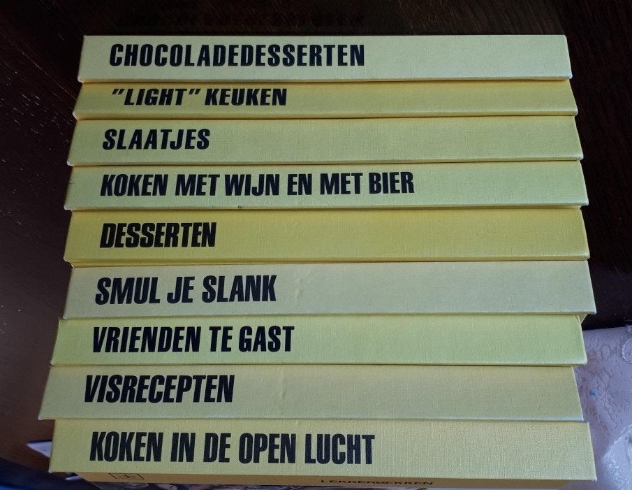 Kookboek - Artis Historia - 9 stuks - in NIEUWSTAAT, Enlèvement ou Envoi, Autres types, Comme neuf, Cuisine saine