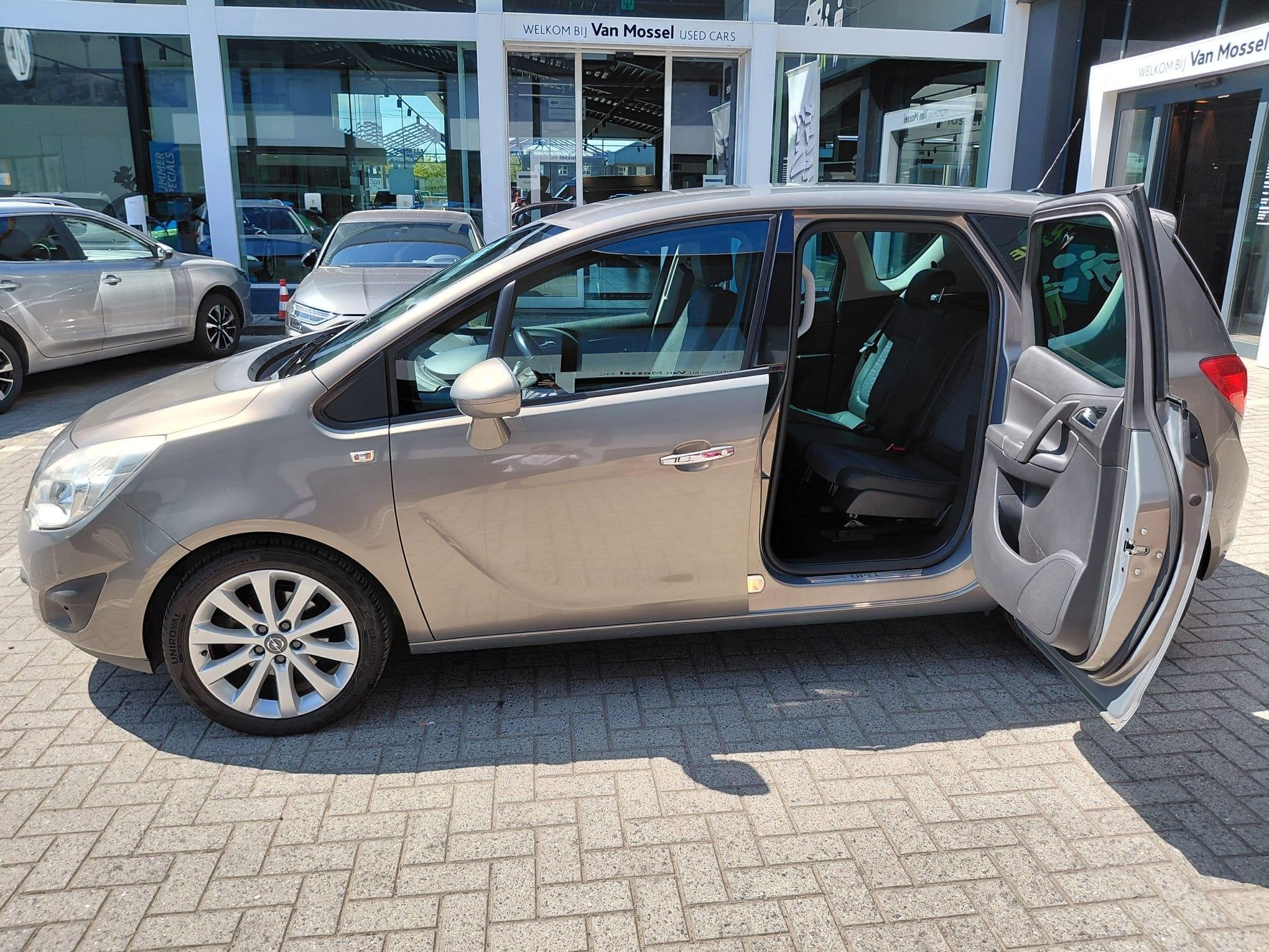 Opel Meriva 1.4 88kW ECOTEC® Ultimate Edition, 1361 kg, 139 g/km, Entreprise, Electronic Stability Program (ESP)