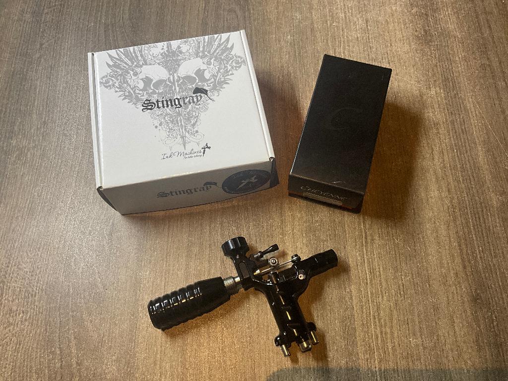 Tattoo materiaal, Ophalen, Zo goed als nieuw