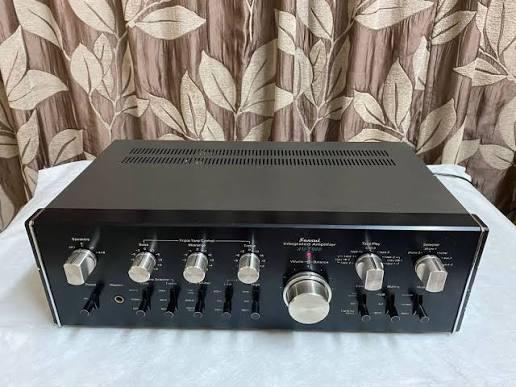 GEZOCHT: Sansui AU -7900 / 7700 / AU -222, Audio, Tv en Foto, Versterkers en Ontvangers, Ophalen of Verzenden, Zo goed als nieuw
