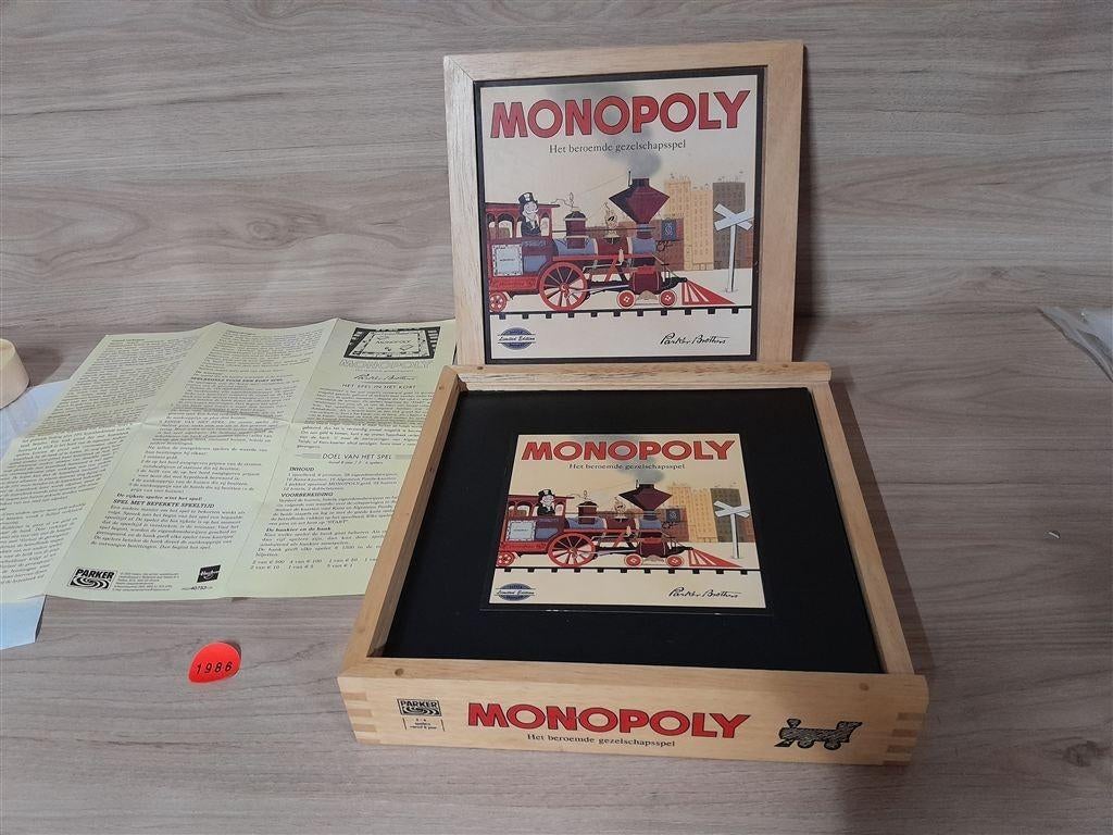 Monopoly in houten kist - s1987, Verzenden, Zo goed als nieuw