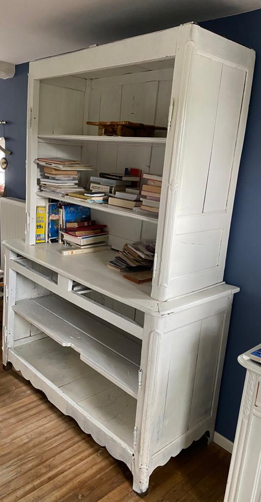 Buffet ancien à retaper, Maison & Meubles, Armoires | Buffets, Enlèvement, Utilisé