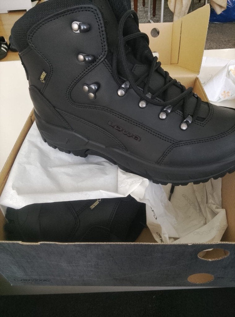 Partij nieuwe merk schoenen, Vêtements | Hommes, Enlèvement, Neuf, Chaussures de marche