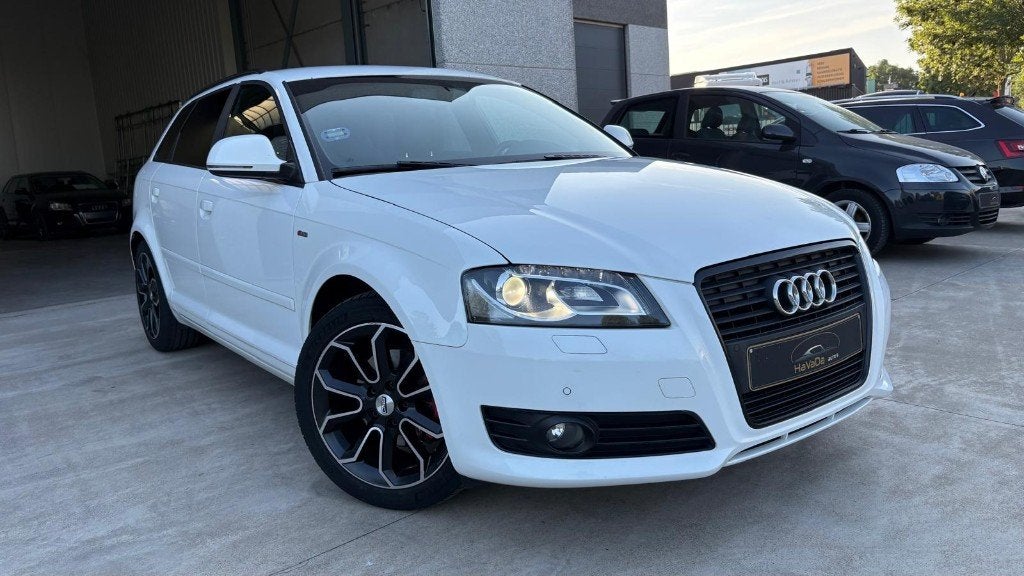 Audi A3 1.4 Benzine Euro 5 FULL S-LINE 2010 Gekeurd VVK, Auto's, Audi, Voorwielaandrijving, Zwart, 4 cilinders, Leder en Stof