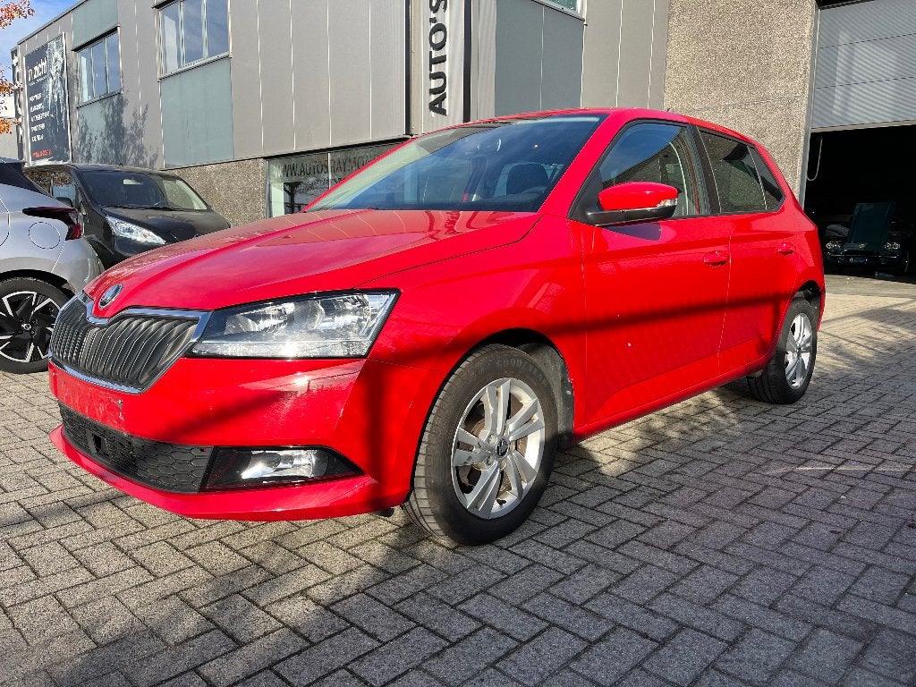 SKODA  FABIA BENZINE EURO 6 D CAR-PLAY PDC AIRCO CRUISE, Autos, Skoda, Entreprise, Achat, Fabia, ABS, Airbags, Air conditionné