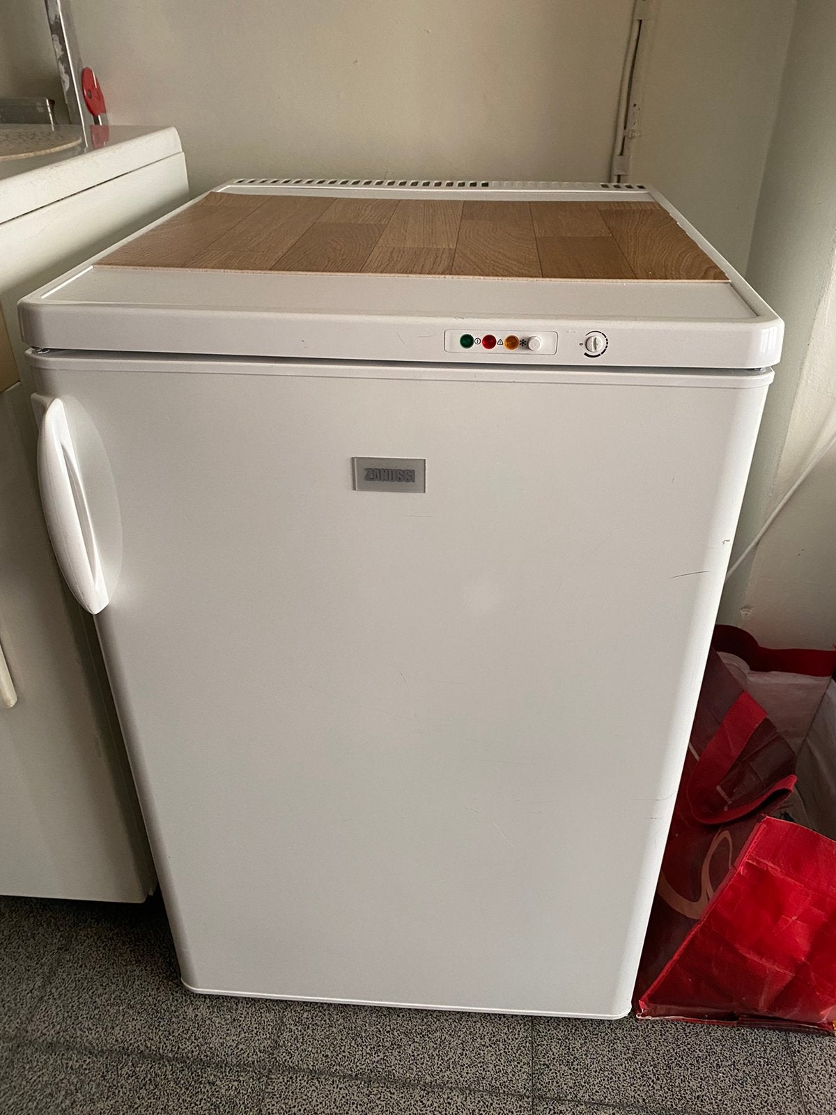 Kleine diepvriezer Zanussi, Ophalen, Zo goed als nieuw