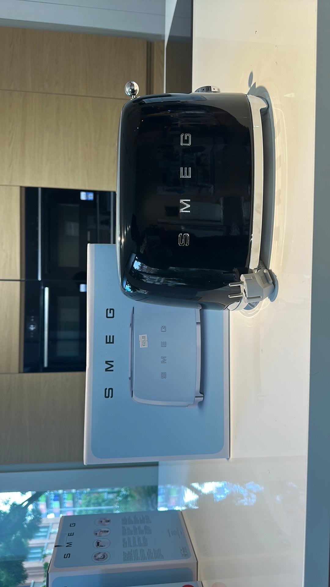 Grille-pain Smeg noir neuf TSF01NOIR, Electroménager, Grille-pain, Enlèvement, Neuf, Ramasse-miettes amovible