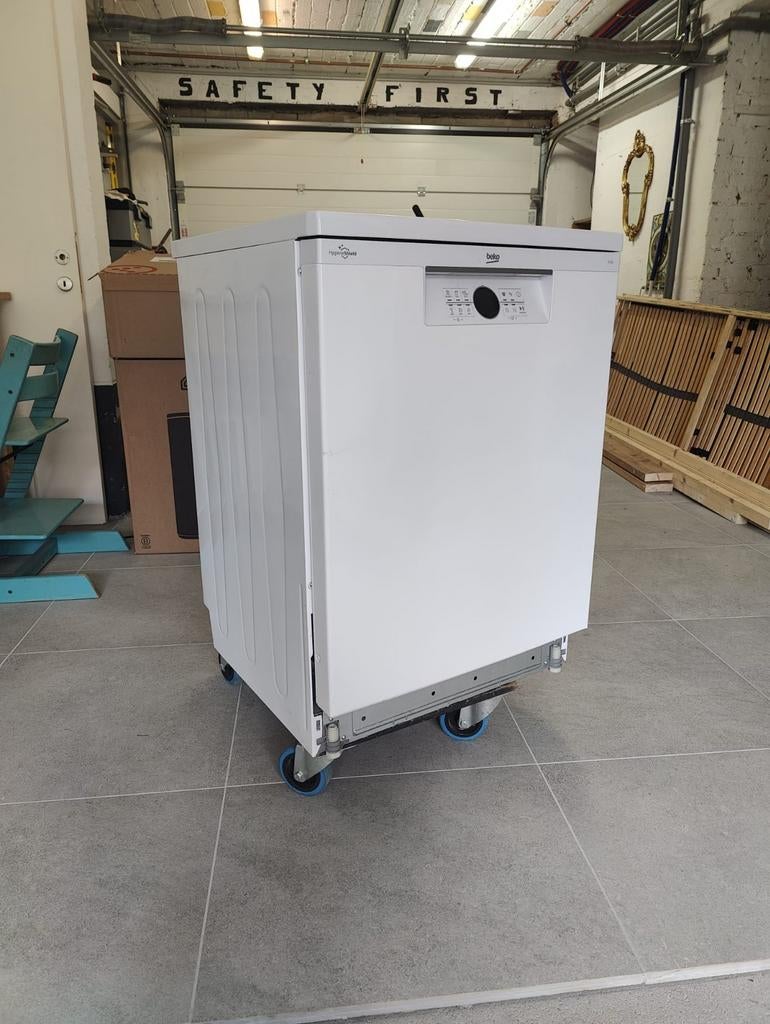 Lave-vaisselle Beko, Electroménager, Programme éco, Enlèvement, Utilisé, 45 à 60 cm