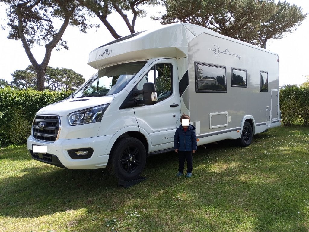 Camping car Ford Challenger 396 Graphite Premium 170CV Auto, Jusqu'à 5, Toilette à cassette, Ford, Diesel