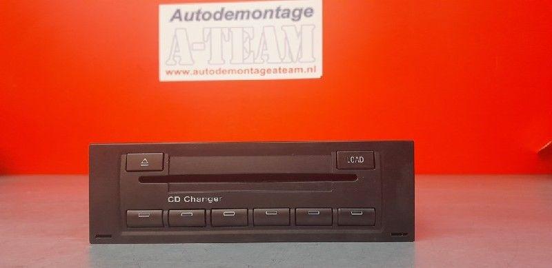 CHARGEUR CD Audi A4 Avant (B7) (8E0035111D), Autos : Pièces & Accessoires, Utilisé, Audi