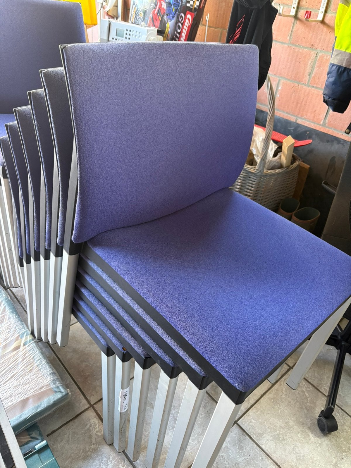 Sièges bleus - utilisation en intérieur, Maison & Meubles, Enlèvement, Synthétique, Bleu, Cinq, Six Chaises ou plus