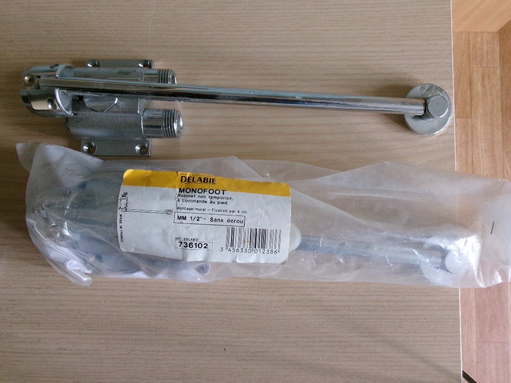 Commandes au pied pour robinets, Bricolage & Construction, Sanitaire, Enlèvement ou Envoi, Neuf, Chrome, Autres types