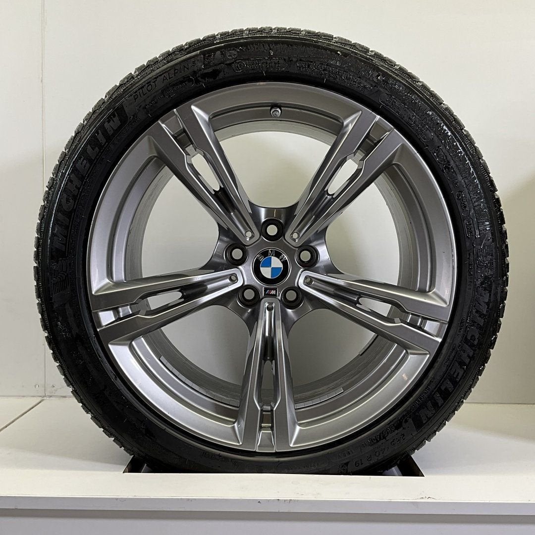 BMW M5 F90 M8 F92 F92 SET VELGEN + WINTERBANDEN 19 INCH ORIG, Auto-onderdelen, Banden en Velgen, 19 inch, -, -, Banden en Velgen