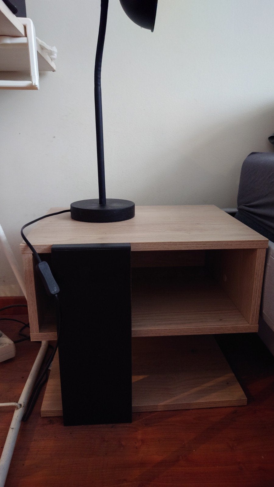 Table de chevet x2 comme neuve moderne, 70 cm ou plus, 45 à 65 cm, Comme neuf, Enlèvement