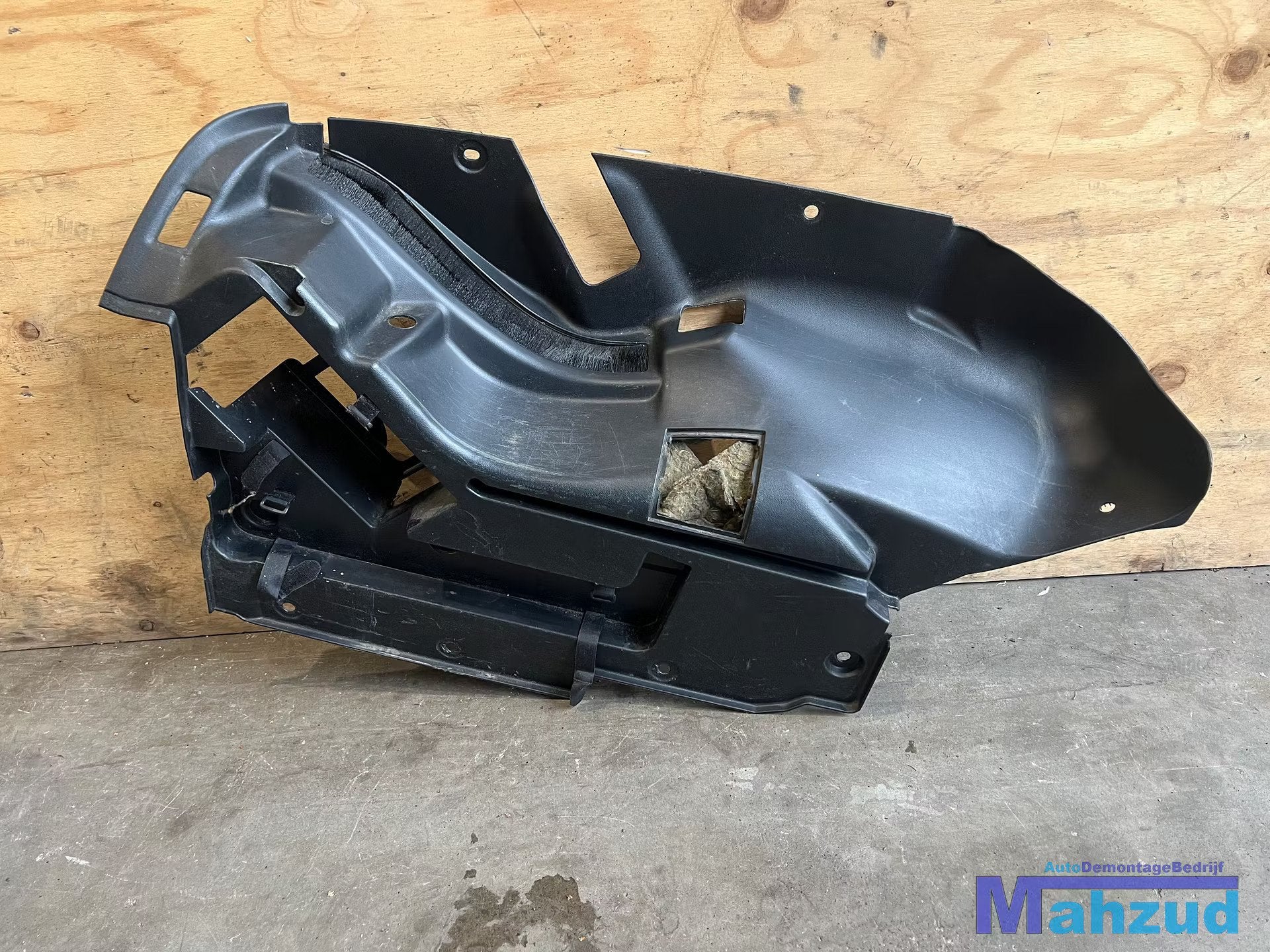 MERCEDES SLK R170 links kofferbak bekleding 1706900325, Mercedes-Benz AG, Mercedes-Benz, Utilisé, Mercedesstrasse 120
70372  Stuttgart, DE