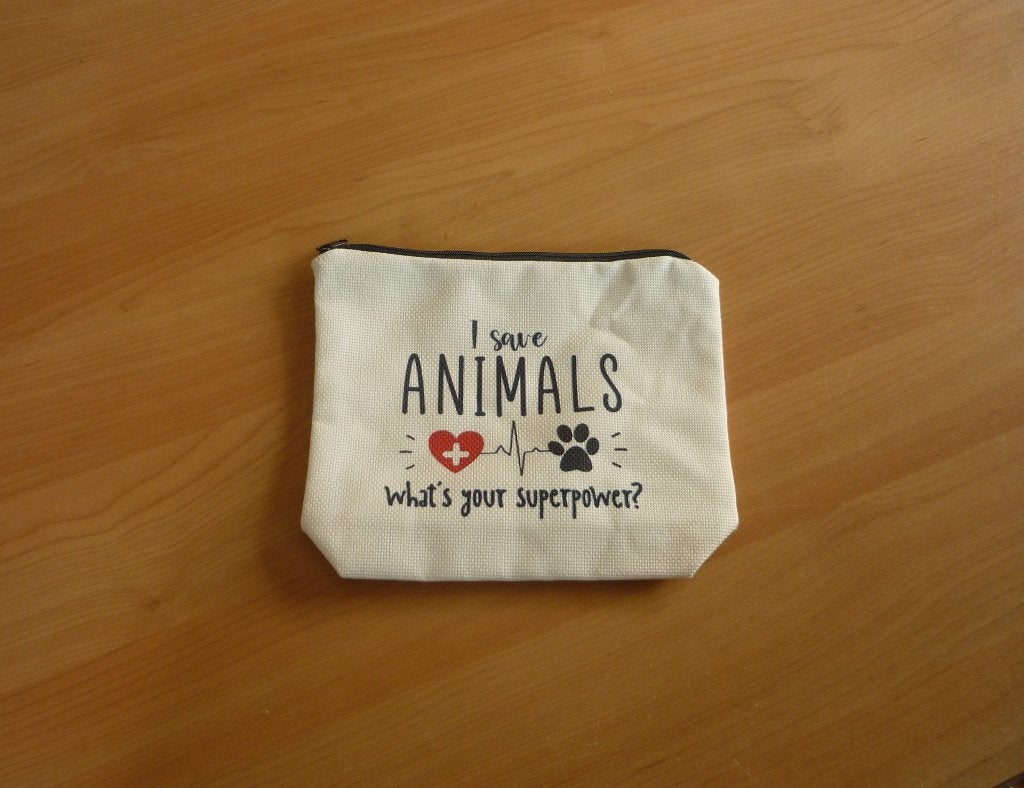 Beige toilettas I save animals What’s your superpower, Bijoux, Sacs & Beauté, Trousses de toilette, Enlèvement ou Envoi, Beige