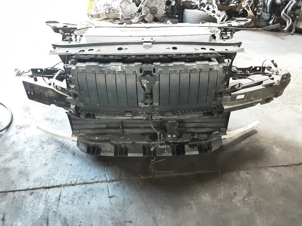 VOORFRONT BMW 4 serie Gran Coupe (G26) (01-2021/-), Gebruikt, Mevr. I. Hauben, BMW, Rue de l'Espoir 34 34
4030  GRIVEGNÉE, BE