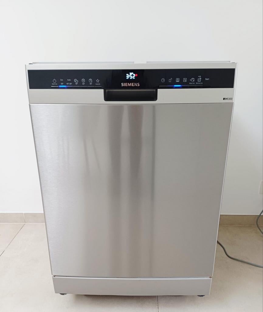 Siemens iQ300 vrijstaand vaatwasser 2023, Elektronische apparatuur, Vaatwasmachines, Ophalen, Minder dan 10 liter, Energieklasse A of zuiniger