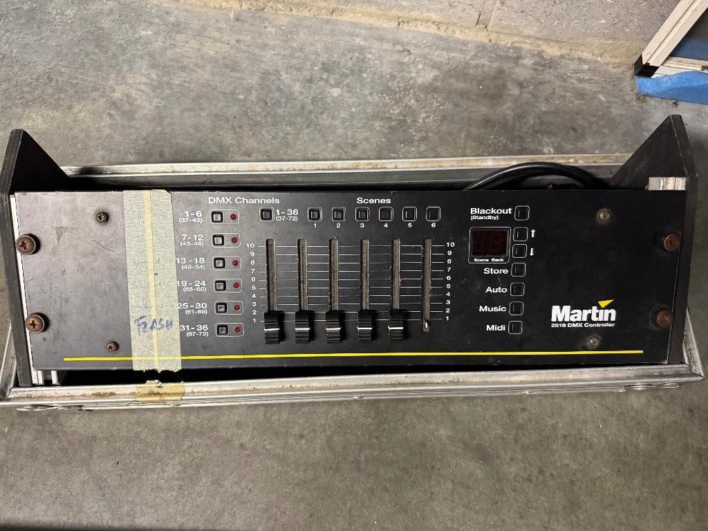 DMX tafel Martin 72 kanalen in flightcase, Muziek en Instrumenten, Licht en Laser, Ophalen, Gebruikt, Overige typen