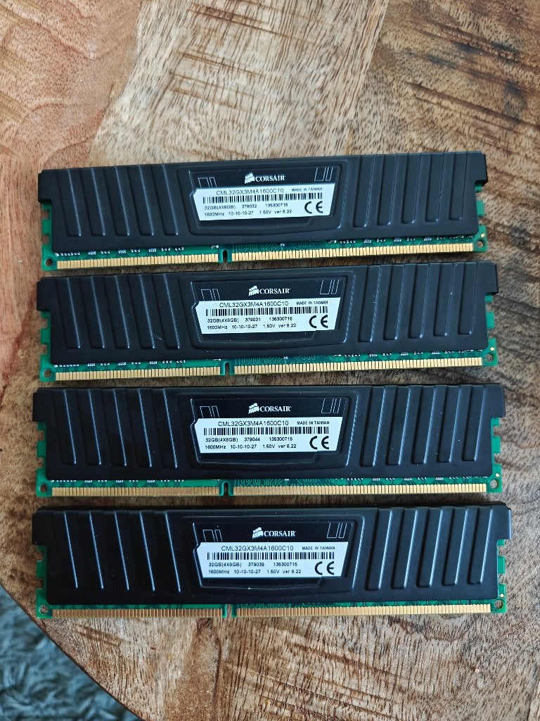 Mémoire vive DDR3 DIMM Corsair 32 Go, Informatique & Logiciels, Mémoire RAM, Utilisé, Desktop, 32 GB, DDR3, Enlèvement ou Envoi