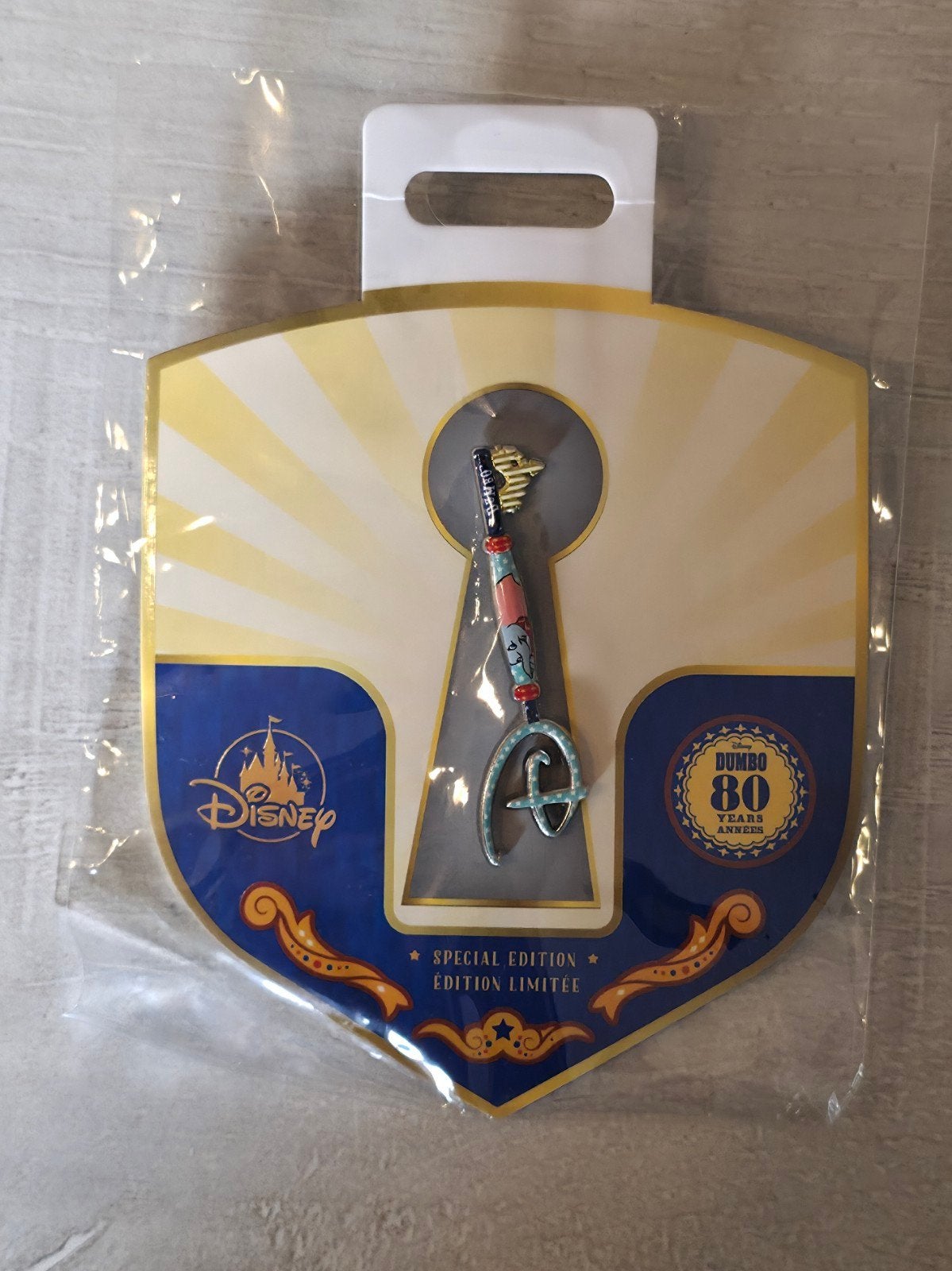 Épinglette Dumbo en édition limitée, Collections, Disney, Enlèvement ou Envoi, Bambi ou Dumbo, Neuf, Autres types