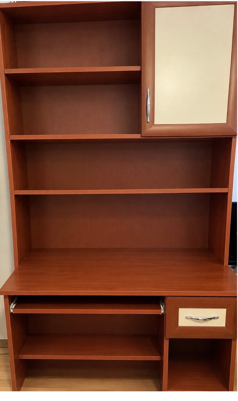 Kleerkast met bureau erbij, Ophalen, Gebruikt