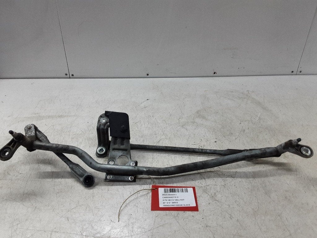 MECANISME ESSUIE-GLACE Peugeot Boxer (U9) (01-2006/12-2023), Mevr. I. Hauben, Utilisé, Rue de l'Espoir 34 34
4030  GRIVEGNÉE, BE