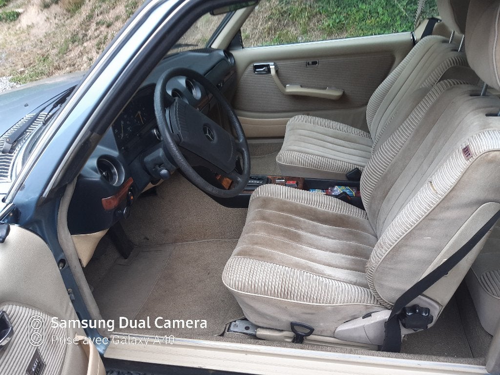 Mercedes W123 autostoeltjes, Auto-onderdelen, Interieur en Bekleding, Ophalen, Gereviseerd, Mercedes-Benz