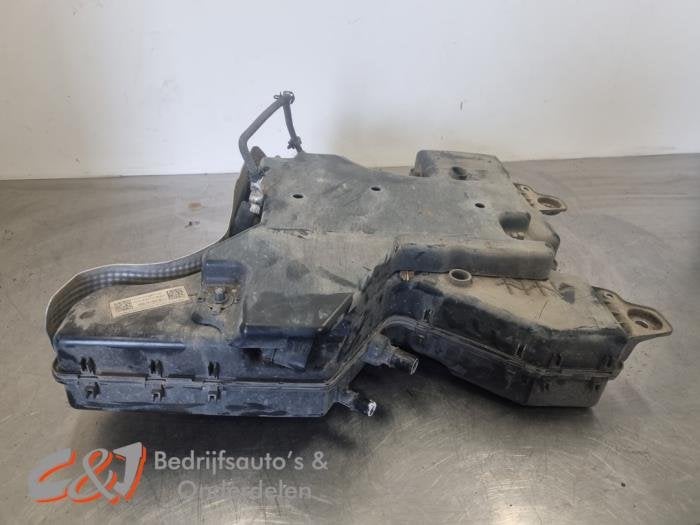Adblue tank van een Volkswagen Crafter, Gebruikt, -, Volkswagen, -