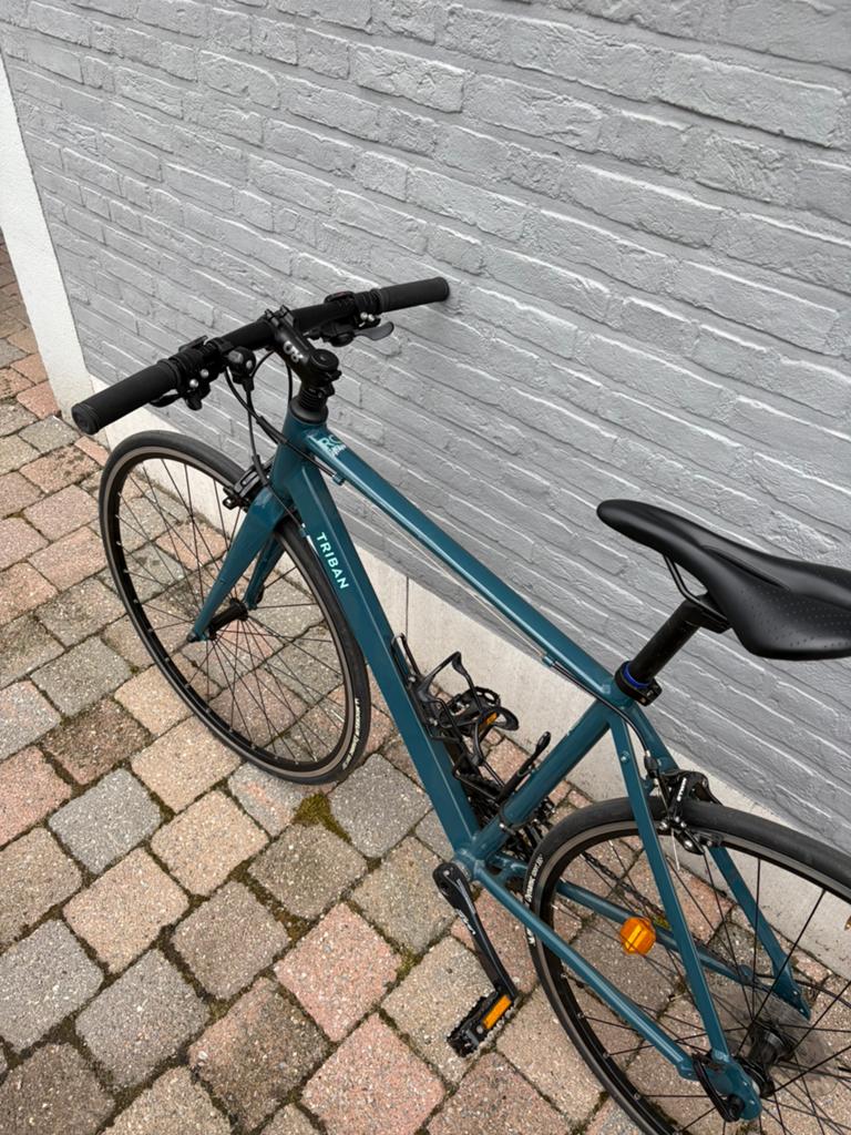 Triban racefiets met plat stuur voor dames, Vélos & Vélomoteurs, Vélos | Hommes | Vélos de sport & Vélo de randonnée, Frein sur jante