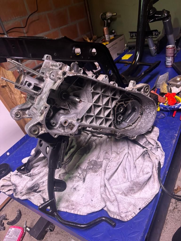 70cc zip 2000 blok project, Ophalen, Gebruikt, Blok, Piaggio