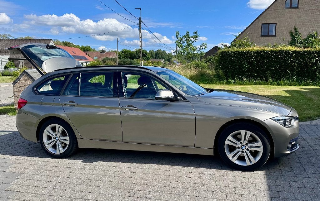 BMW 318i Touring à vendre, 100 kW, Argent ou Gris, Achat, 140 g/km