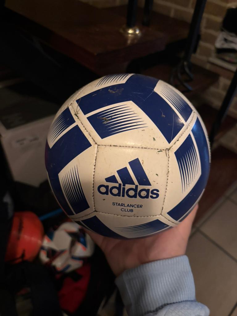 Adidas ballen maat 3, Tickets en Kaartjes, Sport | Voetbal