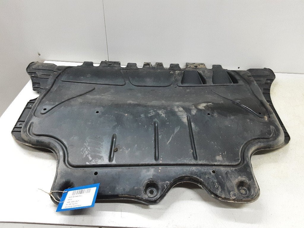 CACHE SOUS MOTEUR Audi SQ2 (GAB / GAG) (3Q0825235A), Autos : Pièces & Accessoires, Mevr. I. Hauben, Audi, Utilisé, Rue de l'Espoir 34 34
4030  GRIVEGNÉE, BE