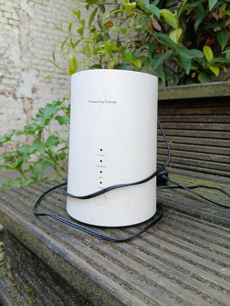 Flybox Orange, Informatique & Logiciels, Points d'accès, Enlèvement, Utilisé