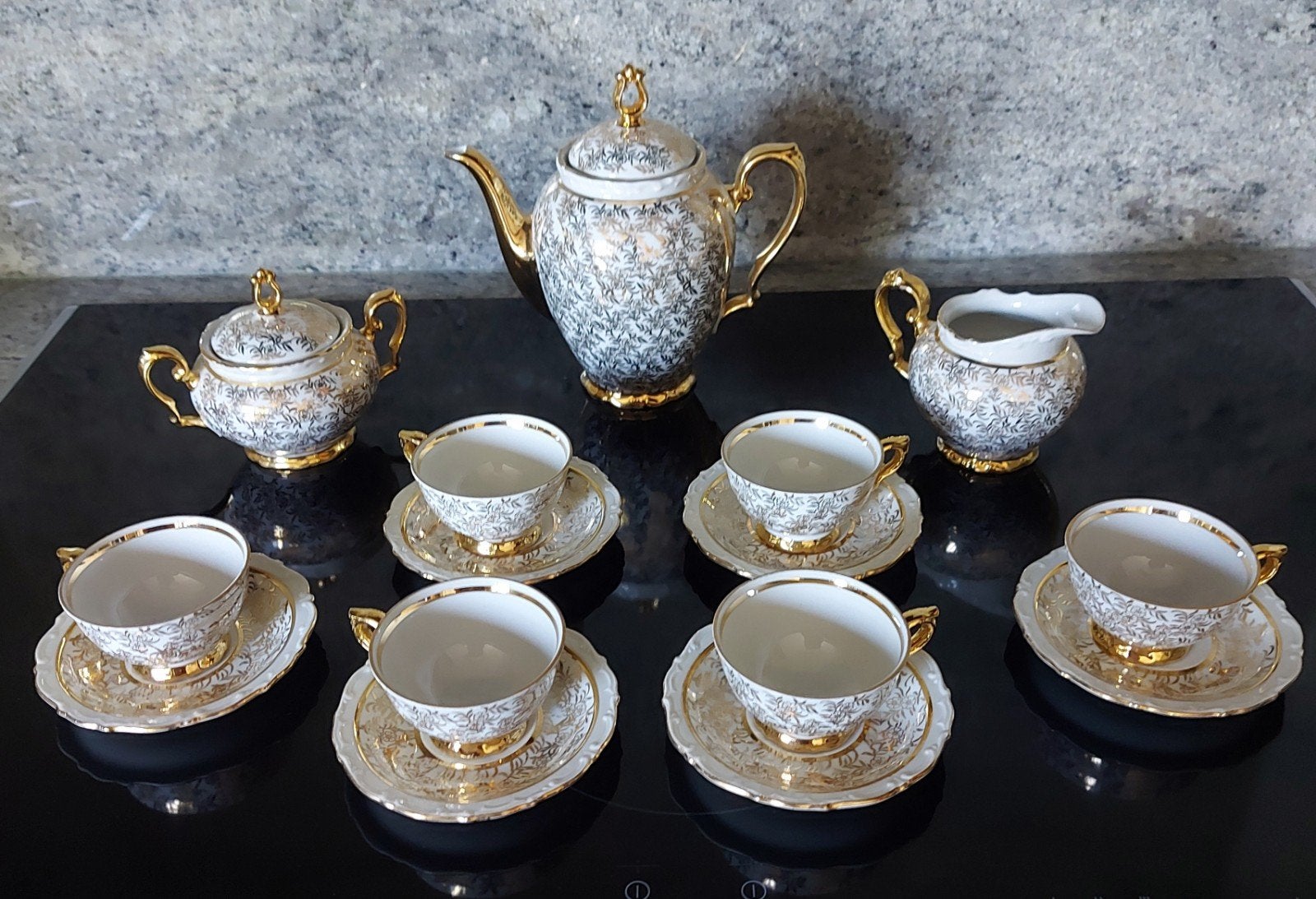 SUPERBE ANCIEN SERVICE À  EXPRESSO "KAHLA" EN PORCELAINE., Antiek en Kunst, Antiek | Servies compleet, Ophalen