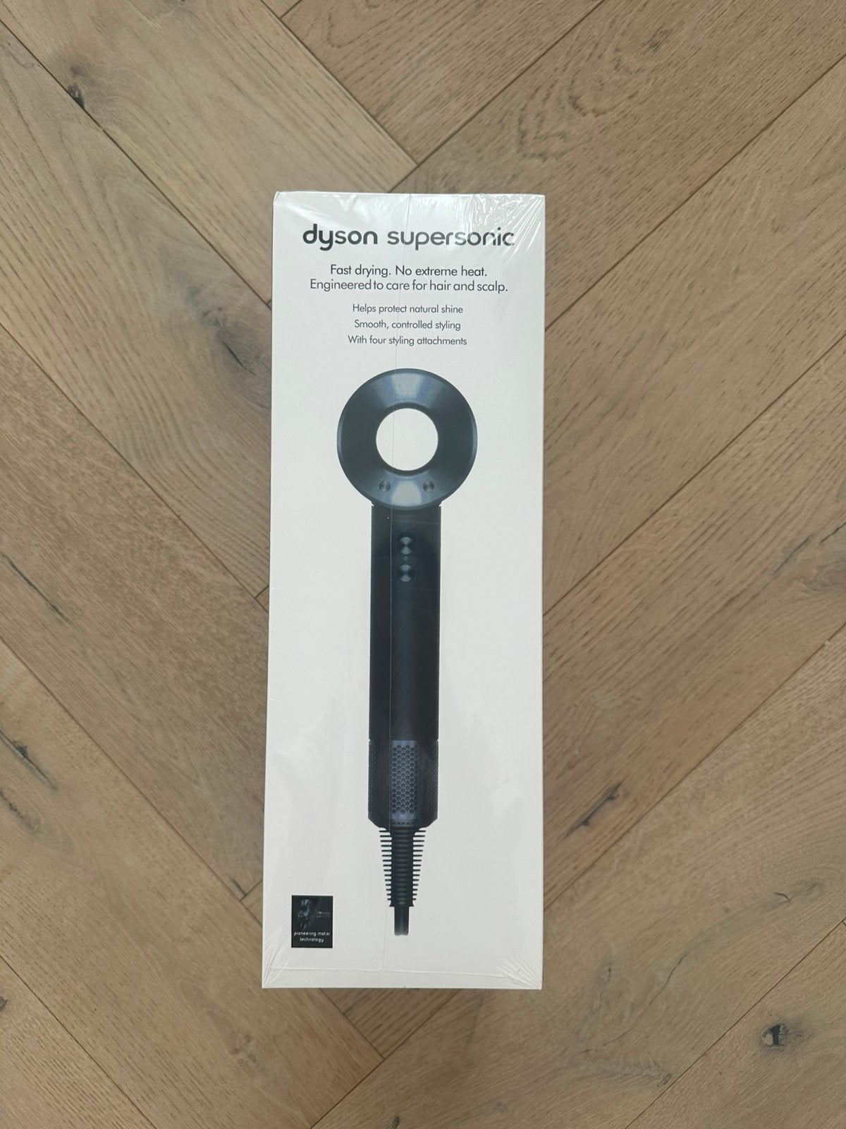 Dyson supersonic HD15, Bijoux, Sacs & Beauté, Beauté | Soins des cheveux, Enlèvement, Neuf
