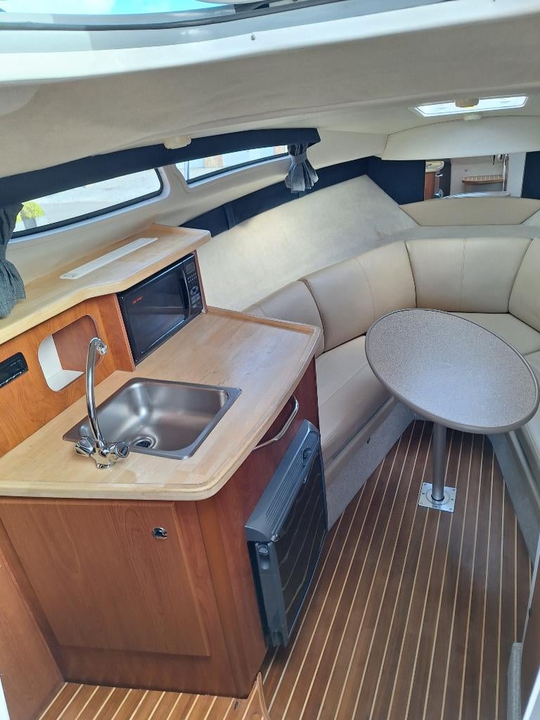 BAYLINER 245, Watersport en Boten, Ophalen, Benzine