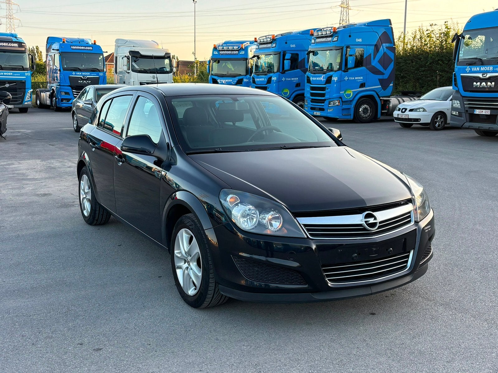 Opel Astra 1.6 Essence • AIRCO • 2011 • 130.849 km, Rétroviseurs électriques, Achat, Boîte manuelle, Particulier