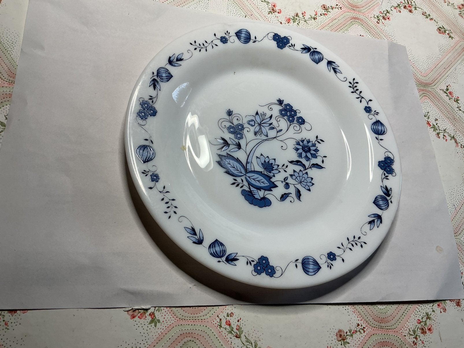 Arcopal assiette . 19 cm, Enlèvement ou Envoi