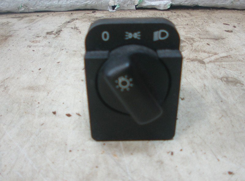 LICHTSCHAKELAAR Opel Agila (A) (01-2000/12-2007), Gebruikt, Opel, Opel Automobile GmbH, Kontakt-opel@opel.com